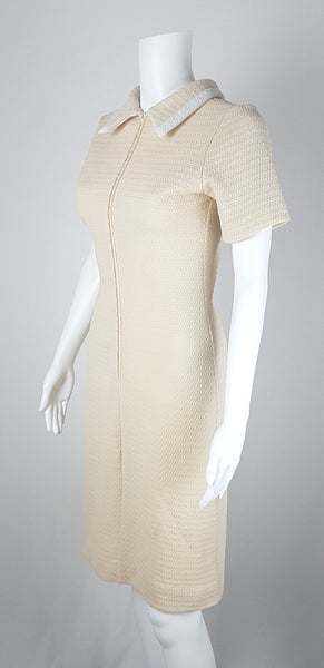 Vintage 1960's Cream and White Bow Detail Shift Dress