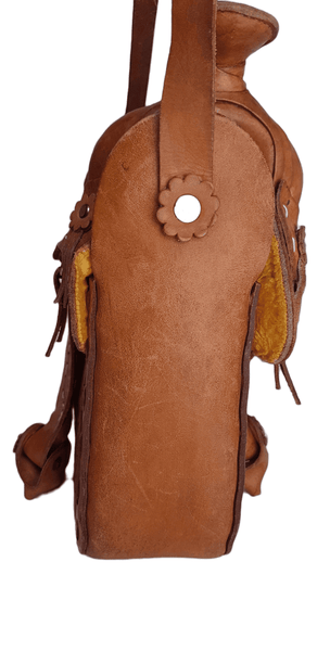 Vintage 60's | Honey Brown Mexican Tooled Leather Horse Western Saddle Bag | Brown Leather Purse